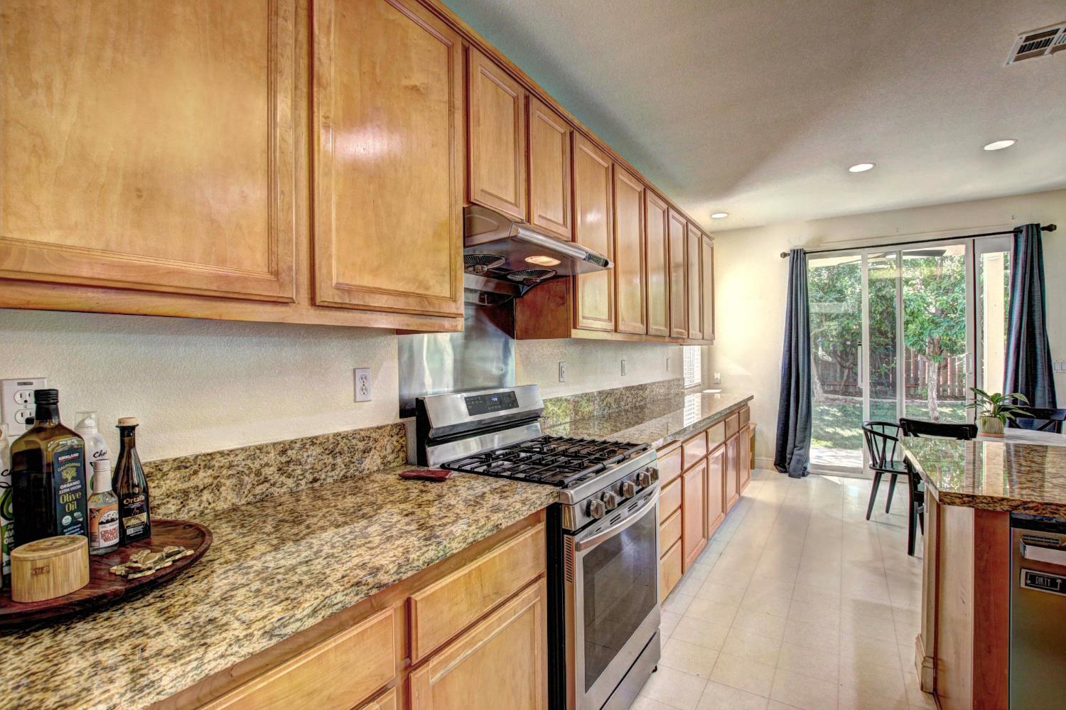 Detail Gallery Image 40 of 58 For 1461 Cortina Rd, West Sacramento,  CA 95691 - 5 Beds | 3 Baths