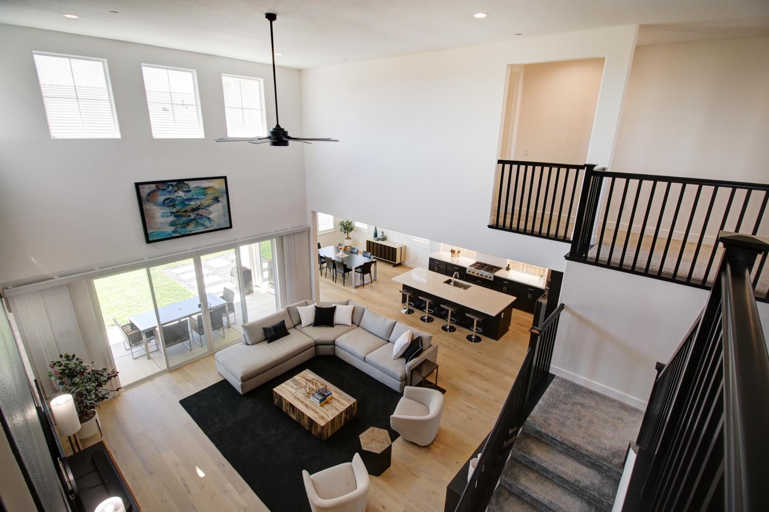 Detail Gallery Image 26 of 69 For 12818 Mission Peak Way, Rancho Cordova,  CA 95742 - 5 Beds | 4/1 Baths