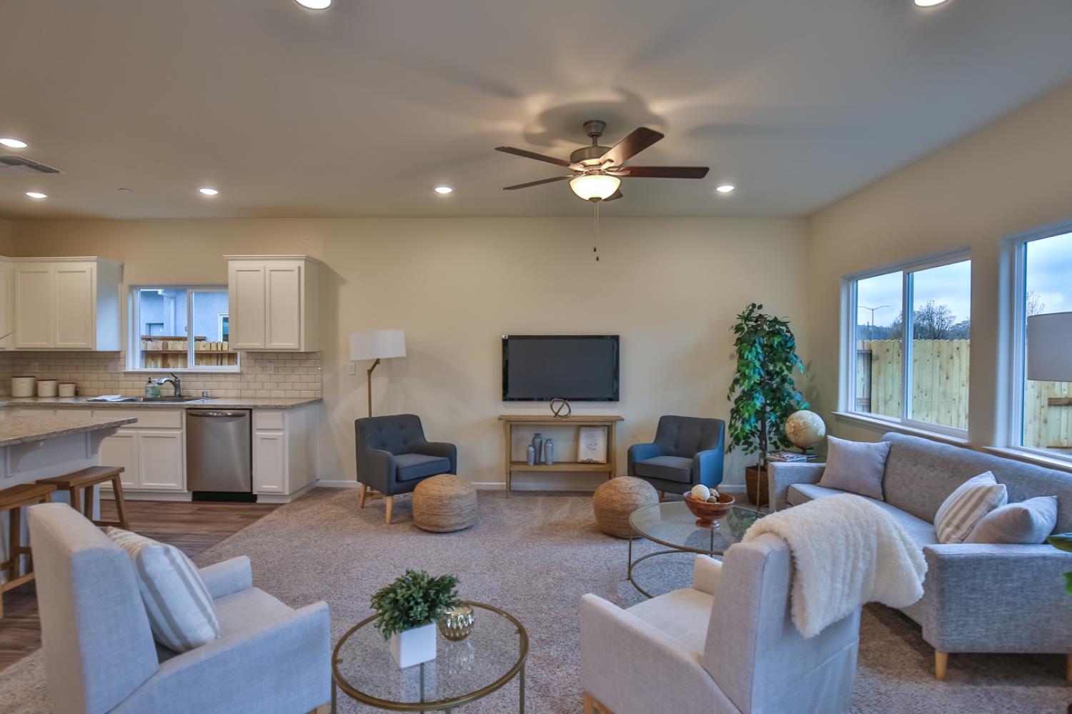 Detail Gallery Image 2 of 5 For 9109 Turnbull Ct, Elk Grove,  CA 95758 - 3 Beds | 2 Baths
