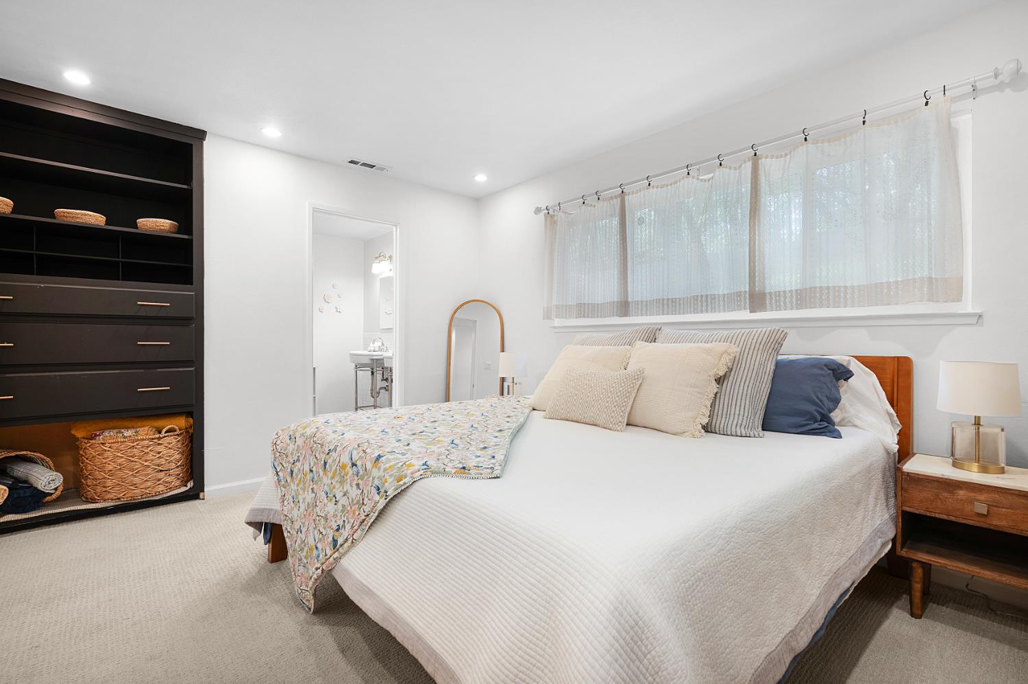Detail Gallery Image 14 of 57 For 381 Golden Oak Dr, Meadow Vista,  CA 95722 - 4 Beds | 3 Baths