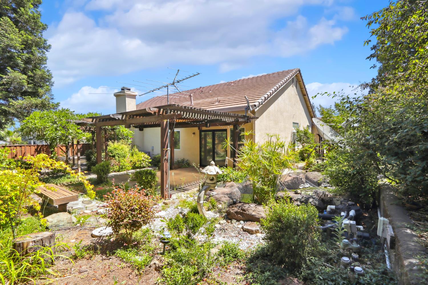 Equestrian Terrace, Rocklin, California image 46