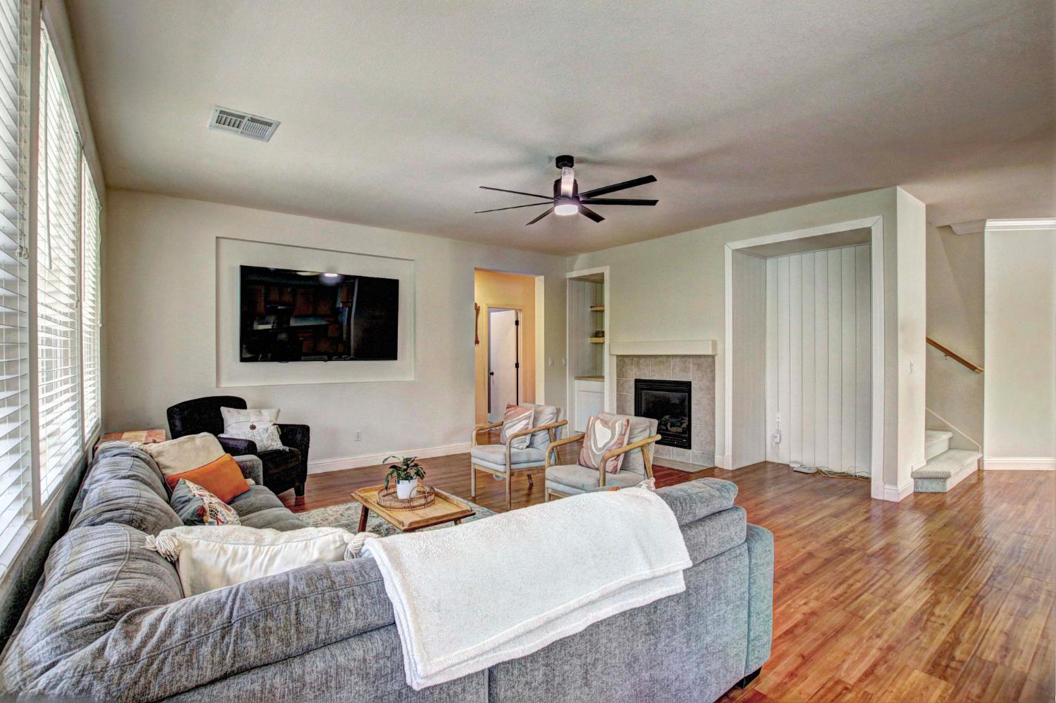 Detail Gallery Image 13 of 58 For 1461 Cortina Rd, West Sacramento,  CA 95691 - 5 Beds | 3 Baths