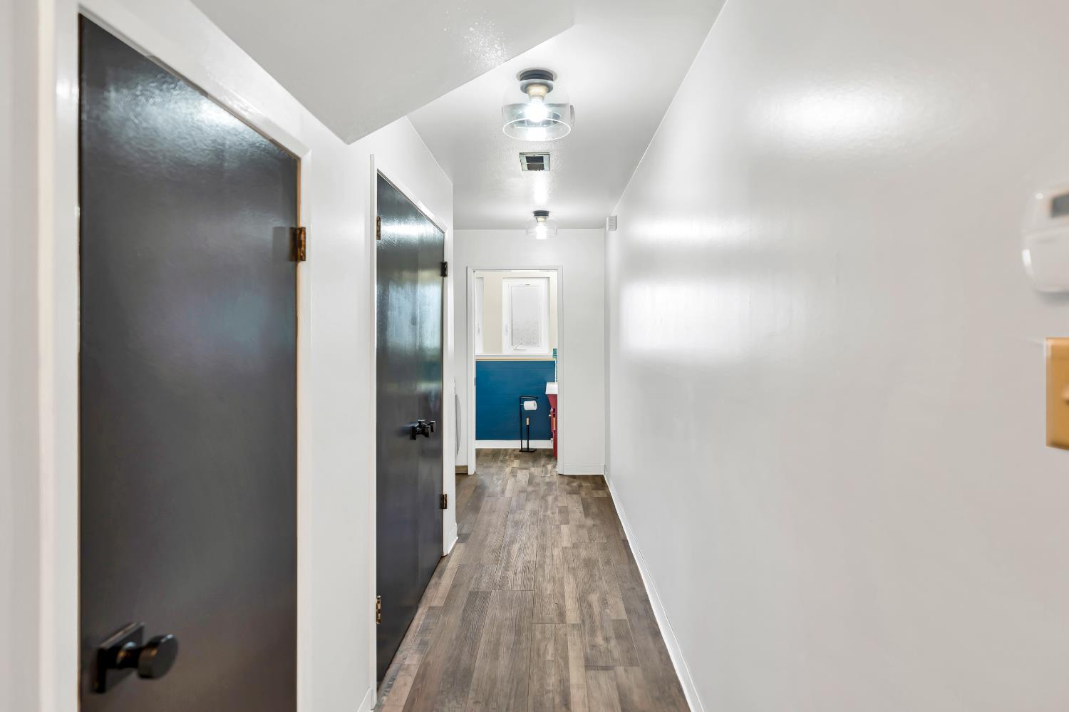 Detail Gallery Image 19 of 48 For 90 Parklite Cir, Sacramento,  CA 95831 - 4 Beds | 2/1 Baths