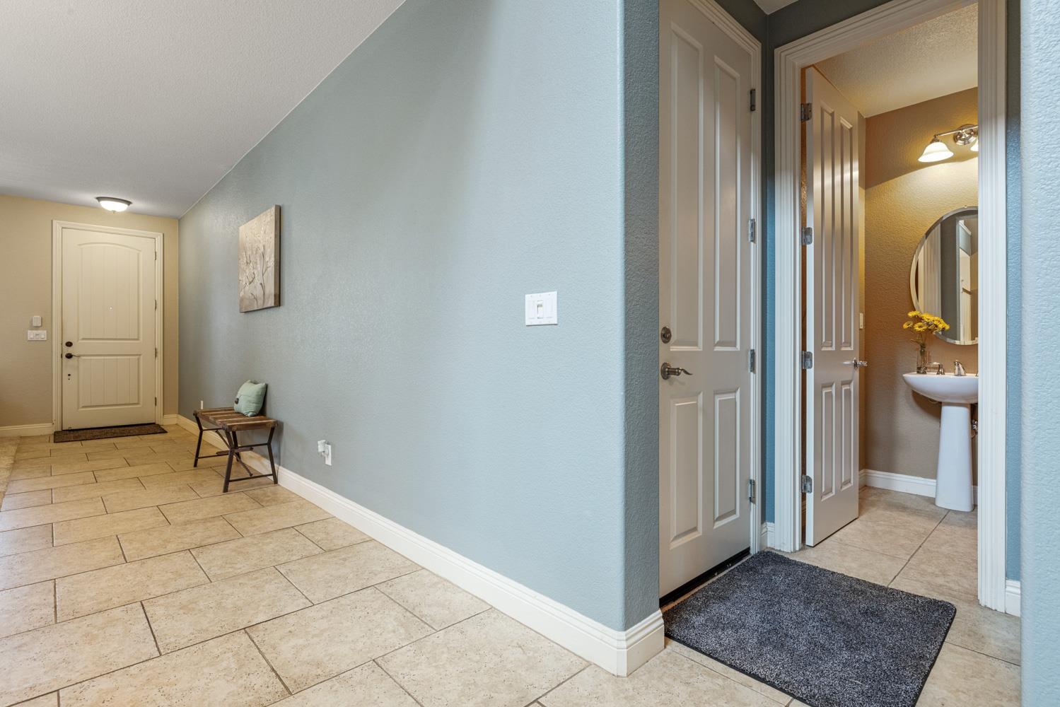 Detail Gallery Image 11 of 76 For 1734 Bandoni Ln, Manteca,  CA 95337 - 4 Beds | 3/1 Baths