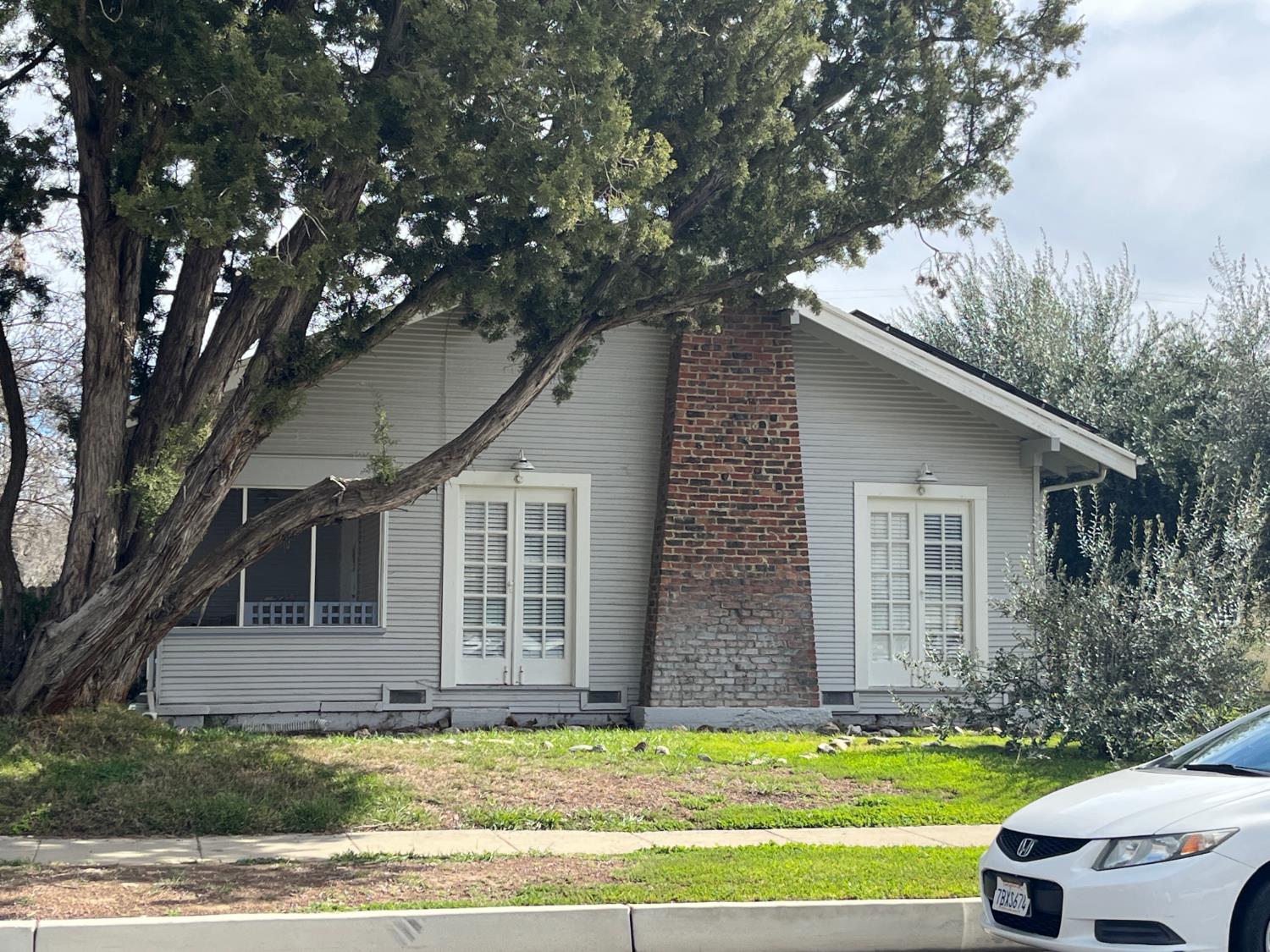 Tulare Street, Newman, California image 4