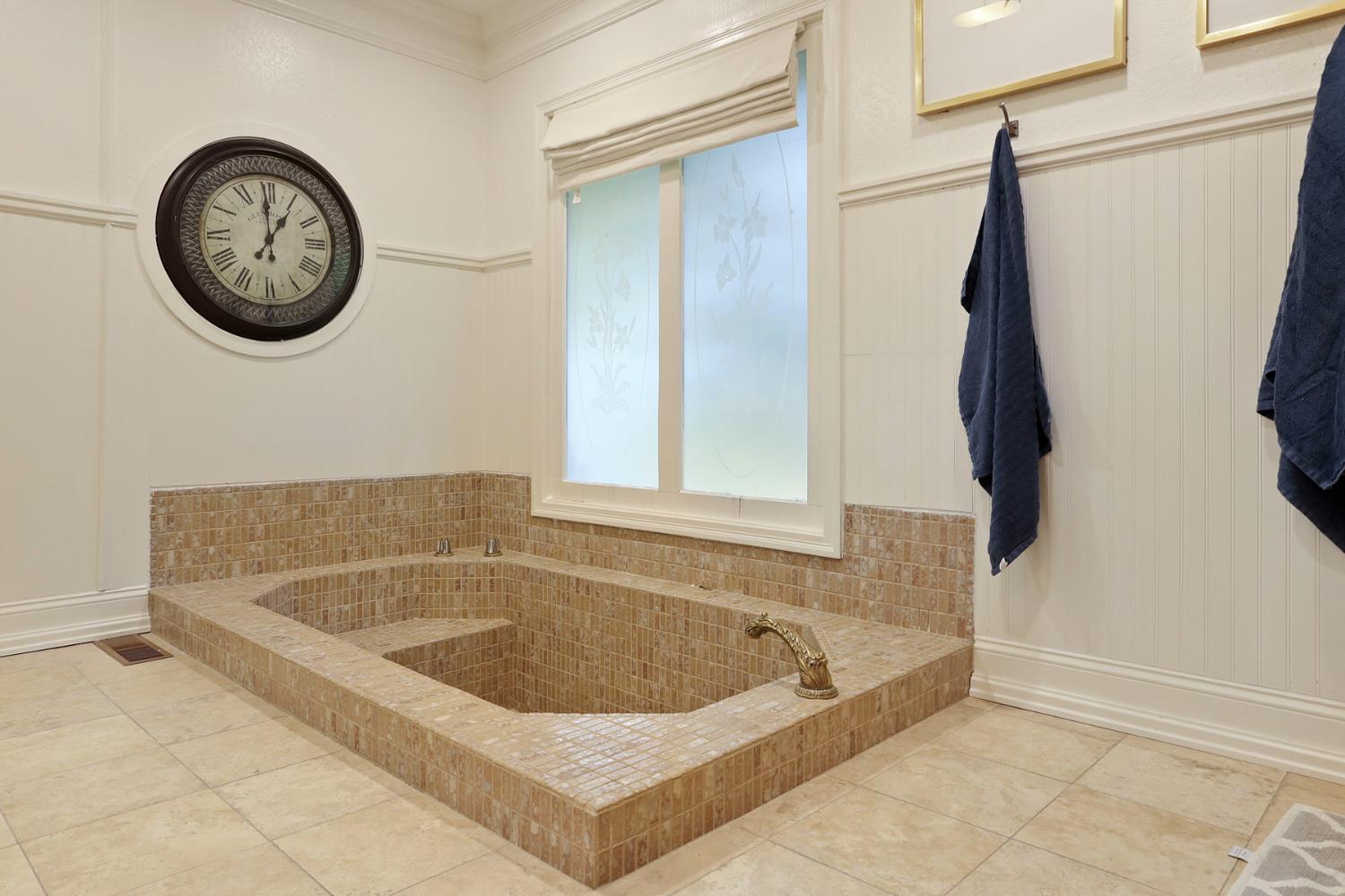 Detail Gallery Image 30 of 63 For 8555 Arbour Rd, Stockton,  CA 95212 - 7 Beds | 6 Baths
