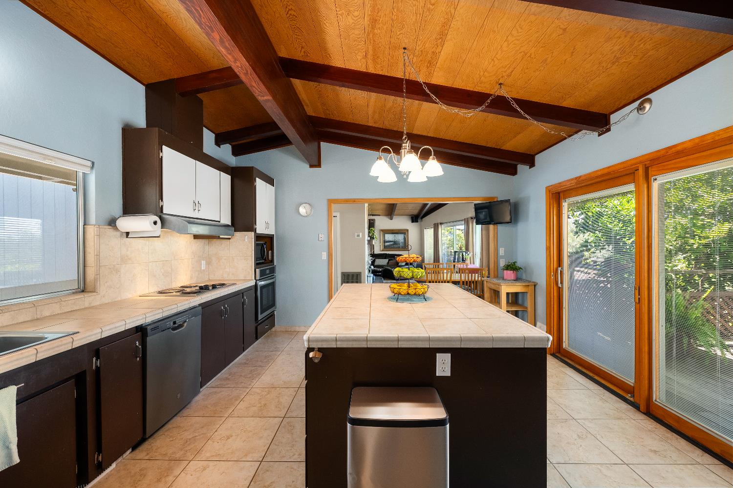 Detail Gallery Image 28 of 80 For 10100 Quail Hill Dr, Newcastle,  CA 95658 - 3 Beds | 2/1 Baths