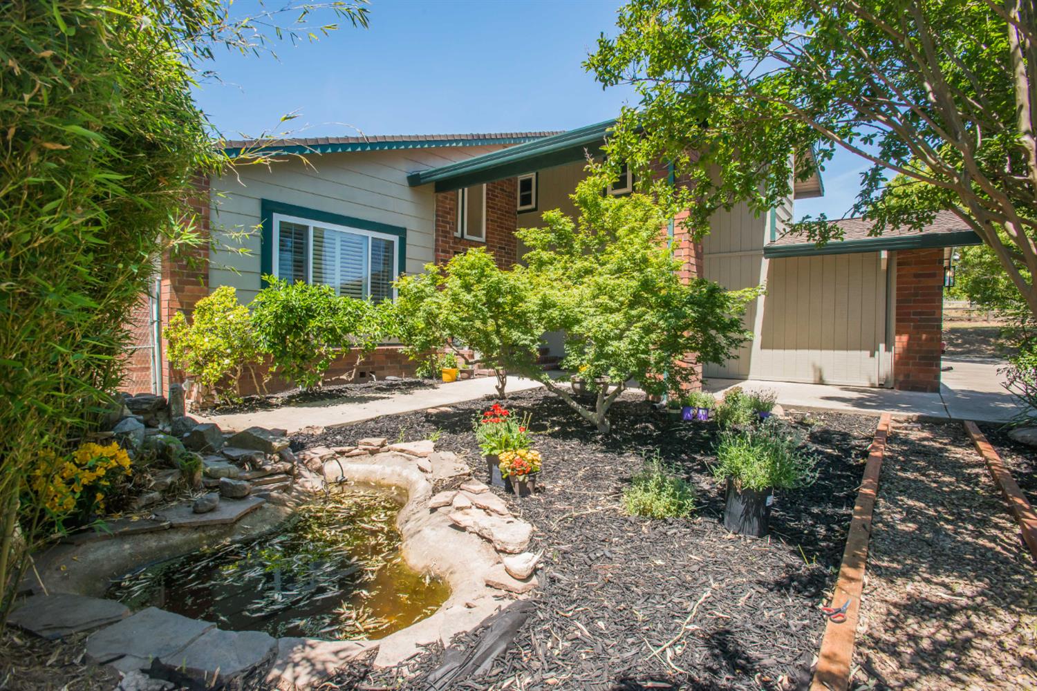 Detail Gallery Image 10 of 99 For 10054 Colony Rd, Wilton,  CA 95693 - 5 Beds | 3 Baths