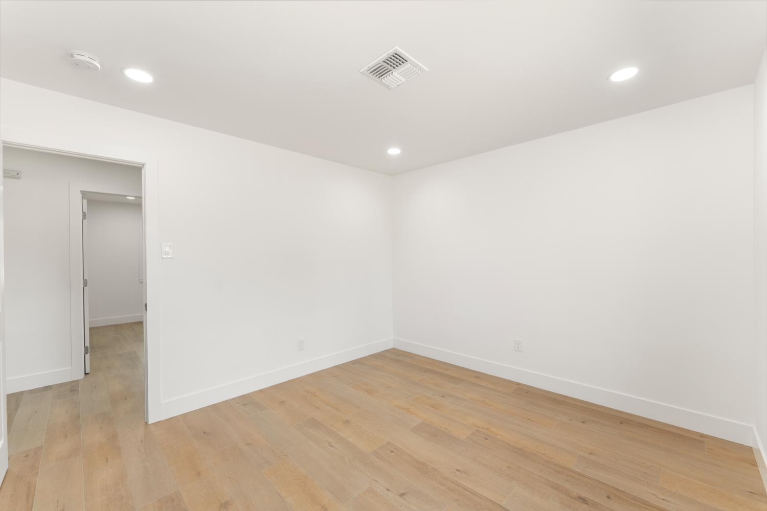 Detail Gallery Image 31 of 49 For 6716 Superior, North Highlands,  CA 95660 - 3 Beds | 2 Baths