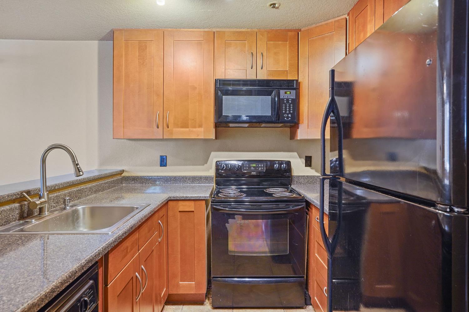 Photo #9: 225063019 Listing: Photo #9