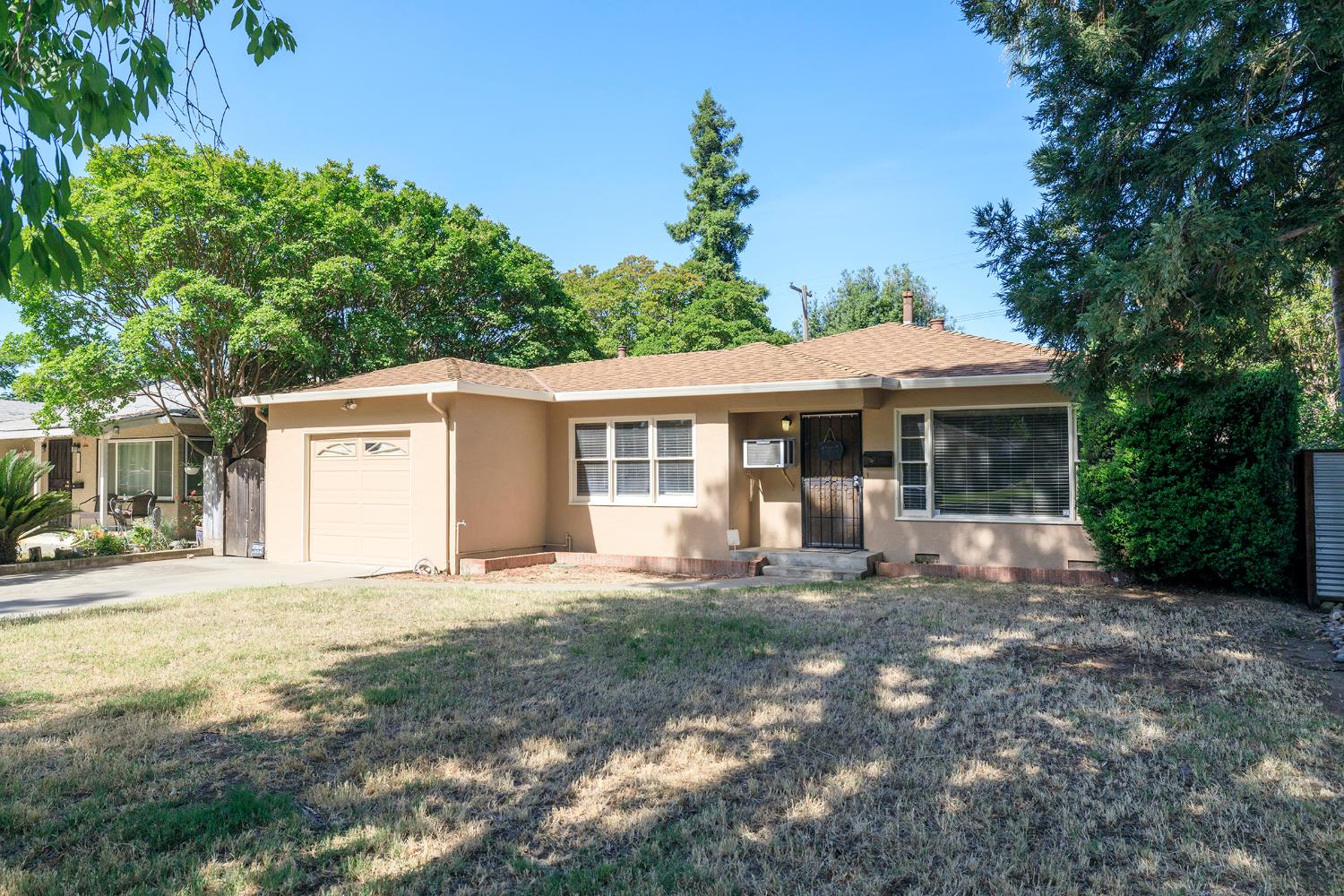 Detail Gallery Image 2 of 32 For 1709 Stetson Ave, Modesto,  CA 95350 - 3 Beds | 1 Baths