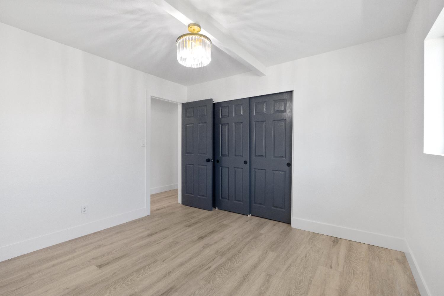 Detail Gallery Image 17 of 40 For 2124 Scenic Dr, Modesto,  CA 95355 - 4 Beds | 3/1 Baths