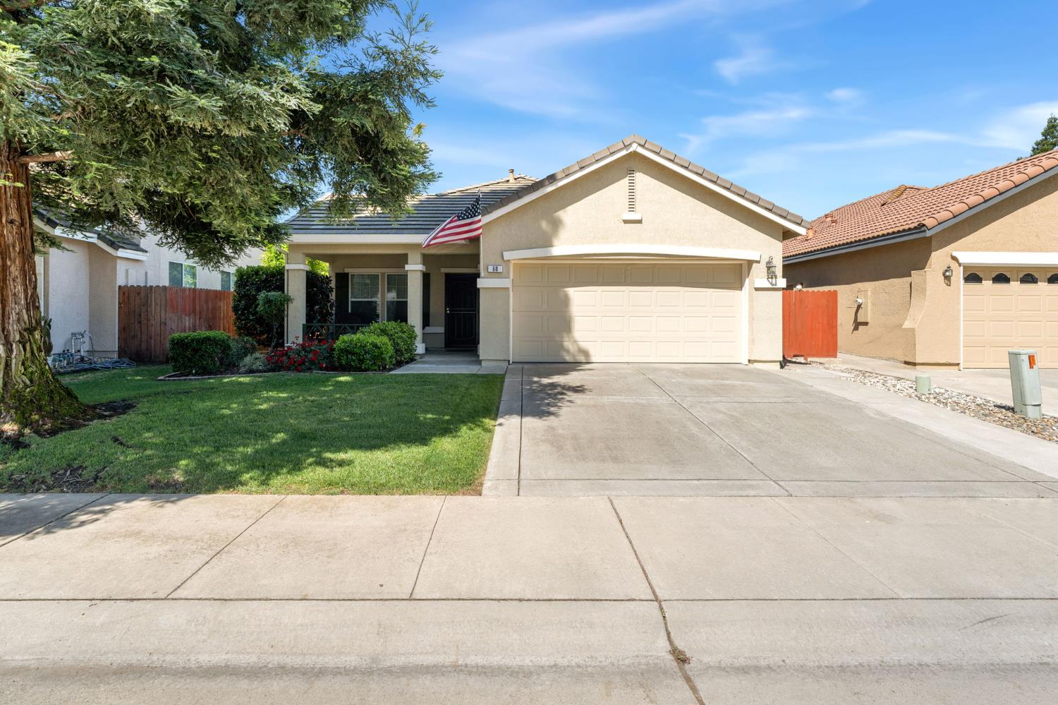 Detail Gallery Image 1 of 26 For 60 Groth Cir, Sacramento,  CA 95834 - 3 Beds | 2 Baths