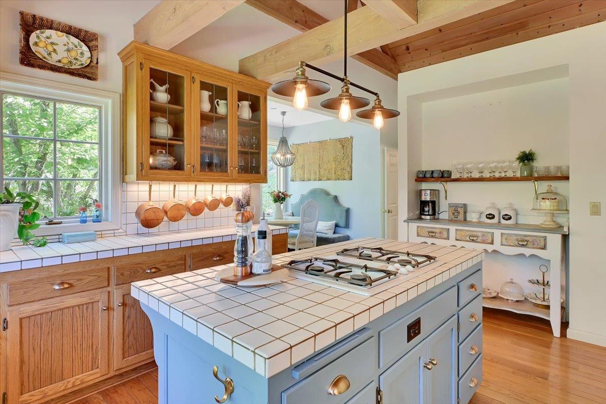 Detail Gallery Image 21 of 77 For 14833 Quail Pointe Ln, Grass Valley,  CA 95945 - 3 Beds | 3/1 Baths