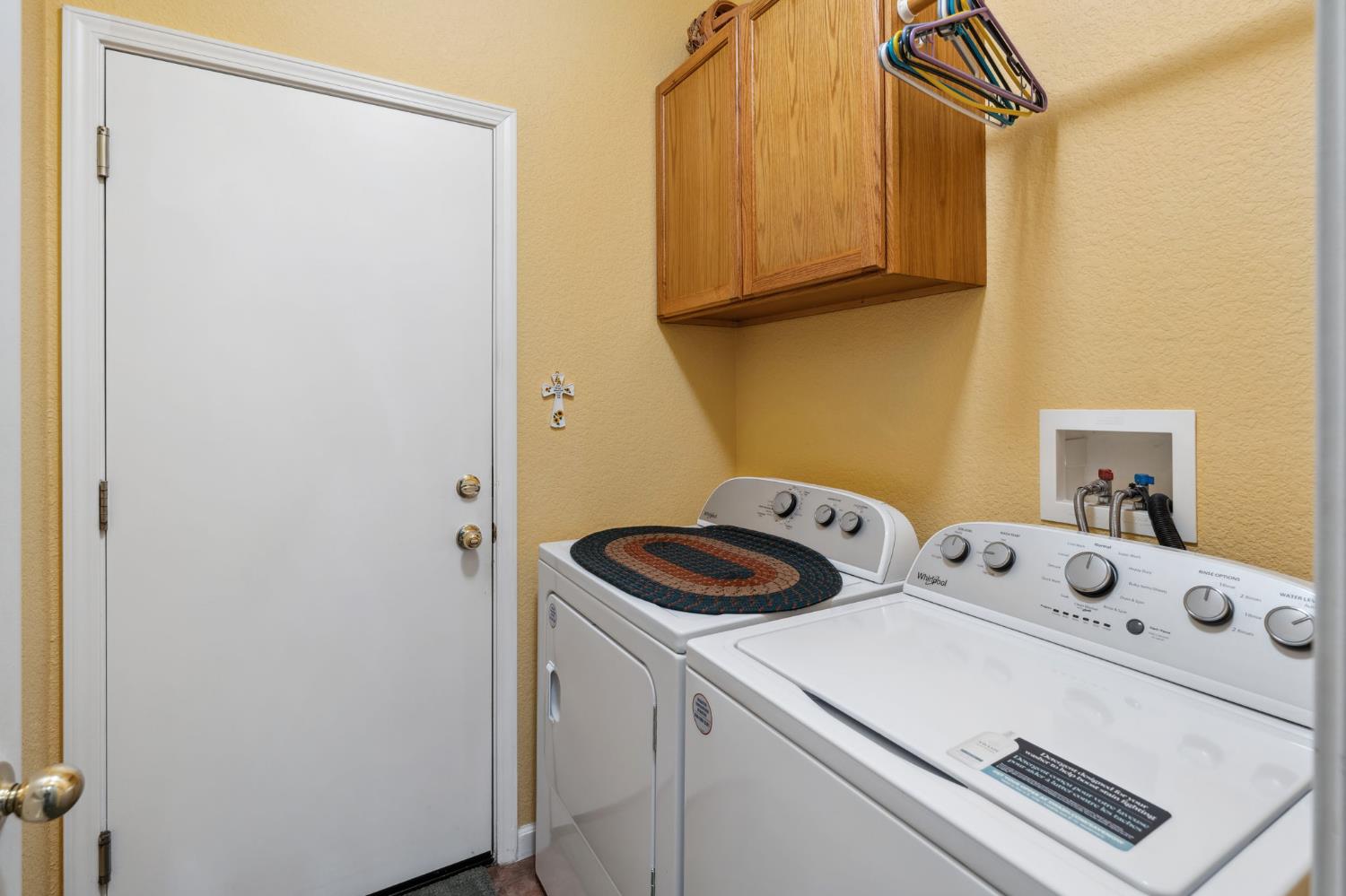 Detail Gallery Image 22 of 26 For 60 Groth Cir, Sacramento,  CA 95834 - 3 Beds | 2 Baths