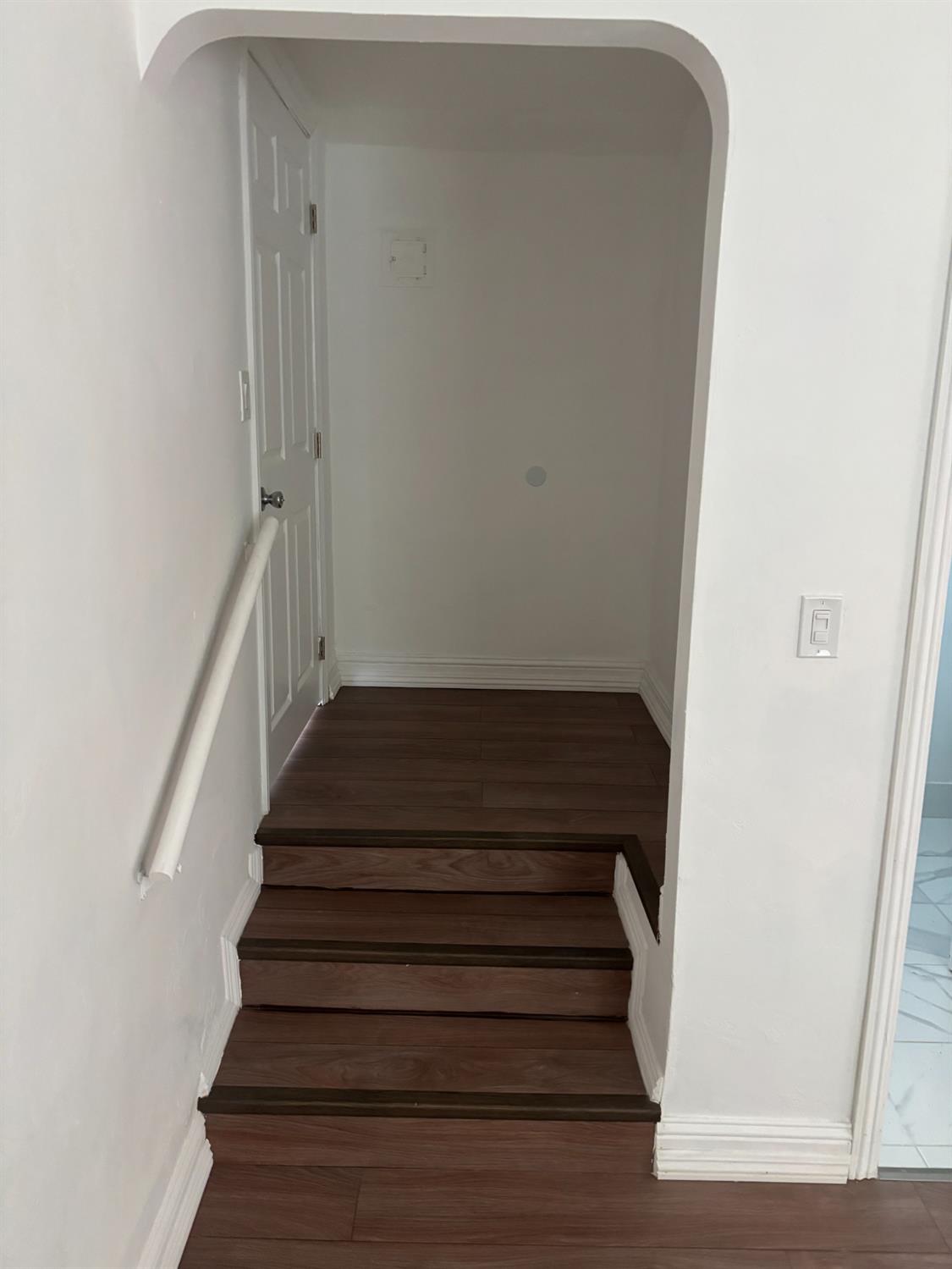 Detail Gallery Image 11 of 19 For 2671 Grove Ave, Sacramento,  CA 95815 - 3 Beds | 2 Baths