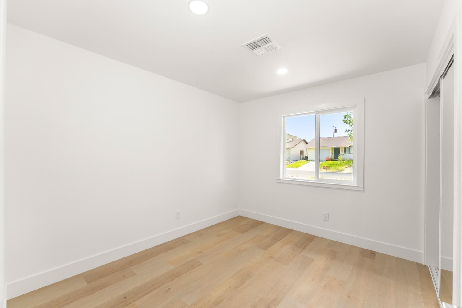Detail Gallery Image 25 of 49 For 6716 Superior, North Highlands,  CA 95660 - 3 Beds | 2 Baths