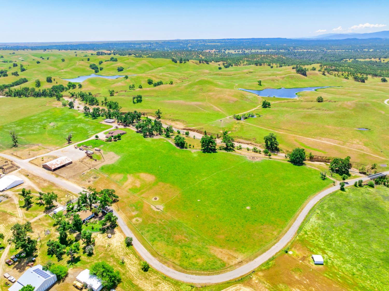Detail Gallery Image 7 of 89 For 15605 Johnson Rd, Red Bluff,  CA 96080 - 4 Beds | 4 Baths