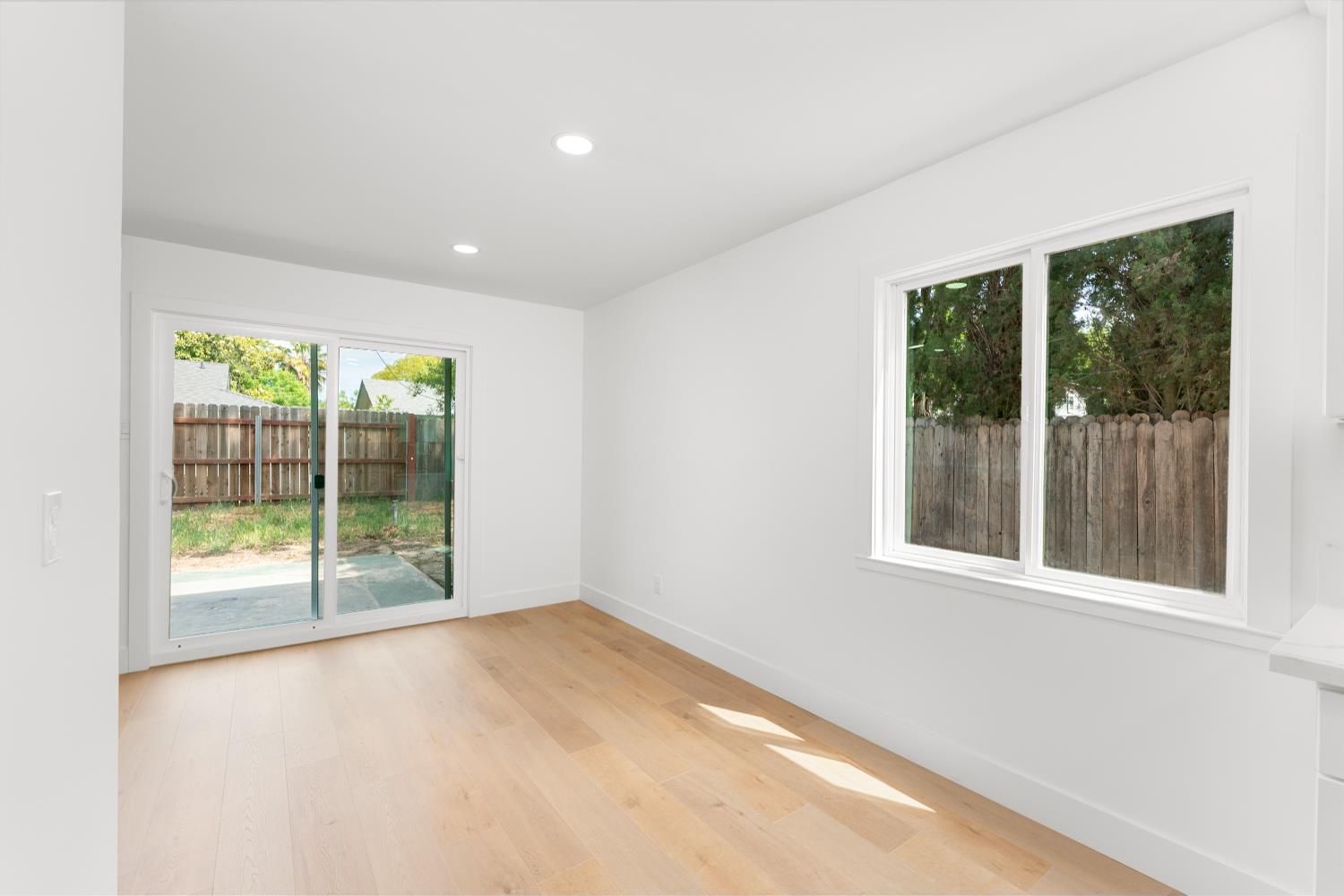 Detail Gallery Image 22 of 49 For 6716 Superior, North Highlands,  CA 95660 - 3 Beds | 2 Baths