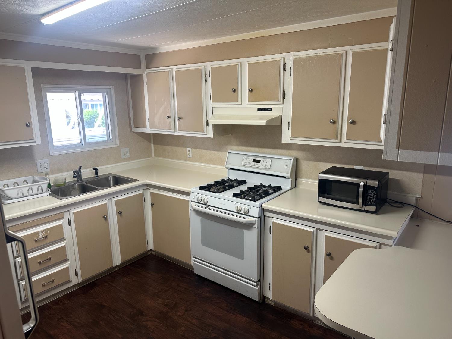 Detail Gallery Image 8 of 43 For 5040 Jackson St 48, North Highlands,  CA 95660 - 2 Beds | 2 Baths