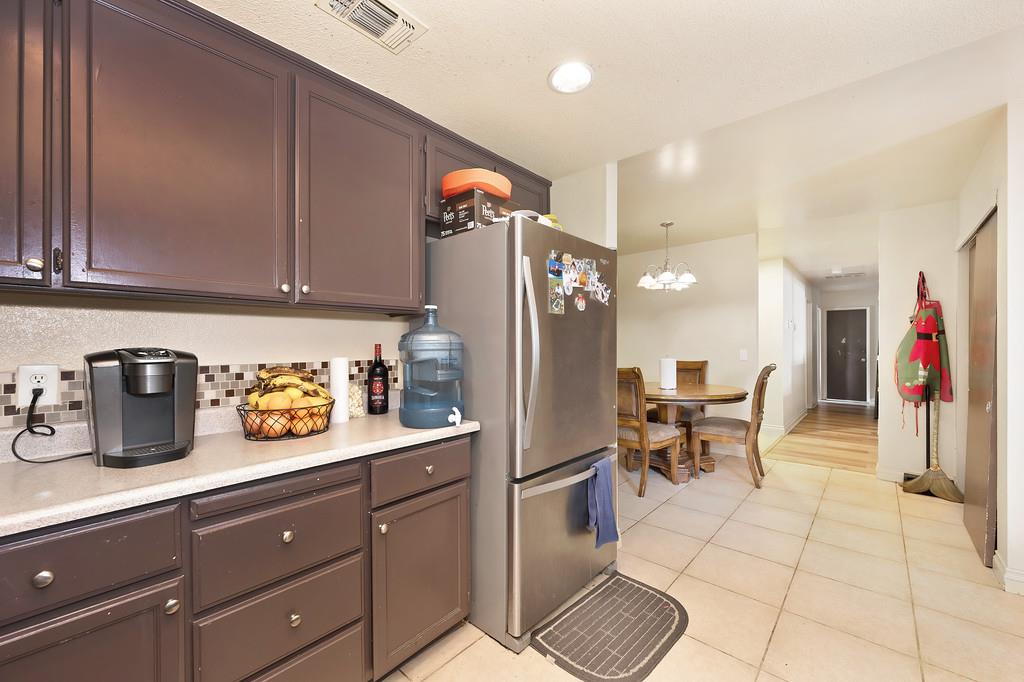 Detail Gallery Image 14 of 25 For 3708 Pullman Dr, Sacramento,  CA 95827 - 3 Beds | 2 Baths