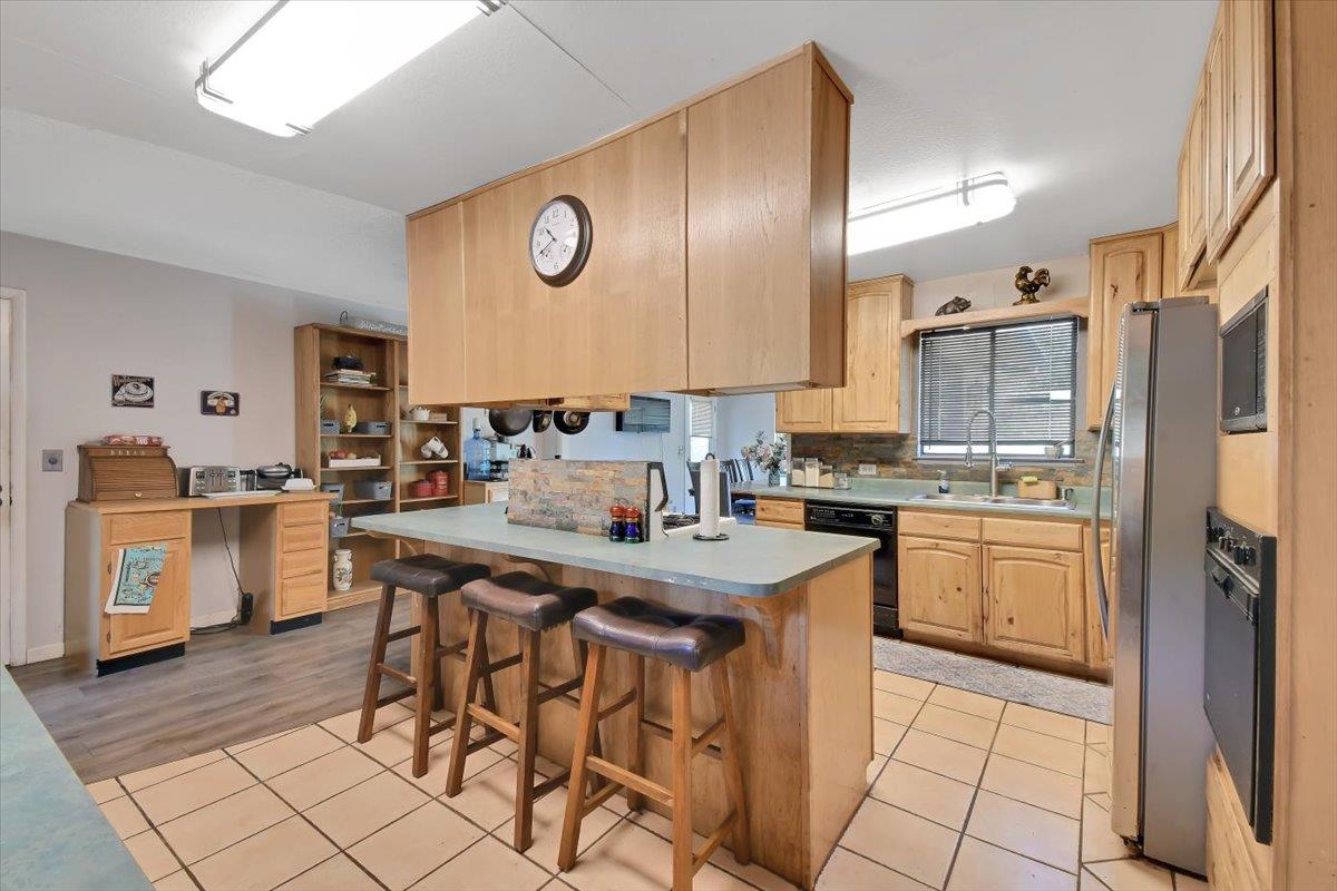 Detail Gallery Image 15 of 92 For 17657 Crest Rd, Grass Valley,  CA 95949 - 3 Beds | 2 Baths