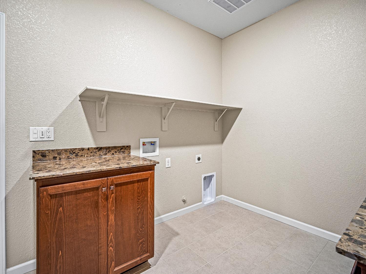 Esplanade Lane, Lincoln, California image 30