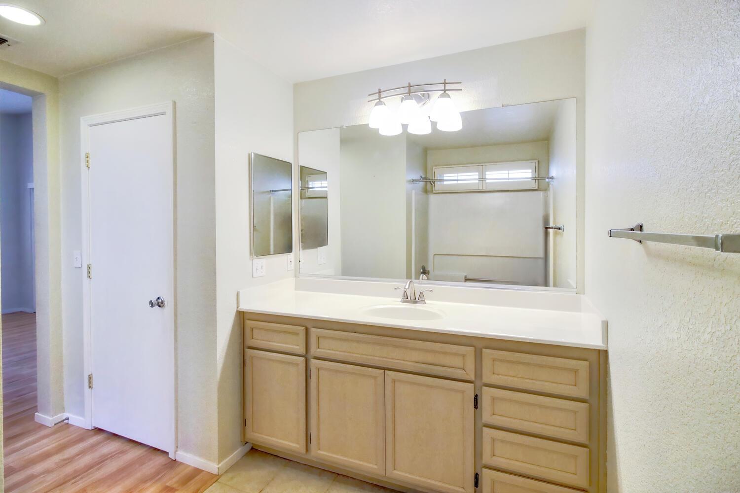 Detail Gallery Image 17 of 28 For 2385 Roualt St, Davis,  CA 95618 - 3 Beds | 2 Baths