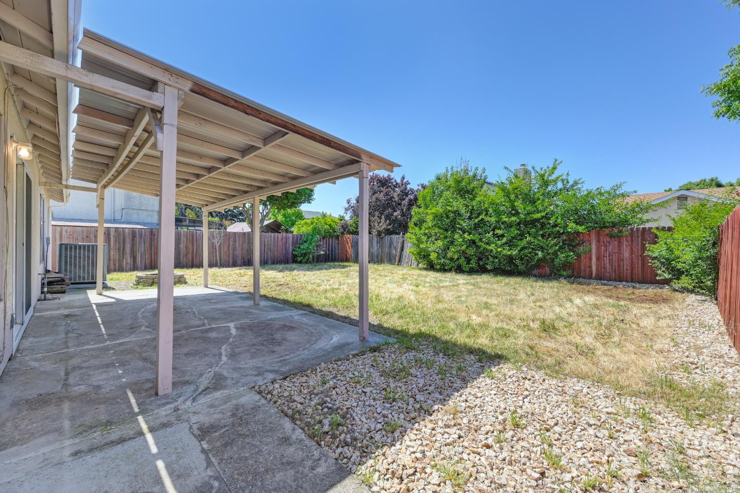 Detail Gallery Image 24 of 28 For 4123 Sea Meadow Way, Sacramento,  CA 95823 - 3 Beds | 2 Baths