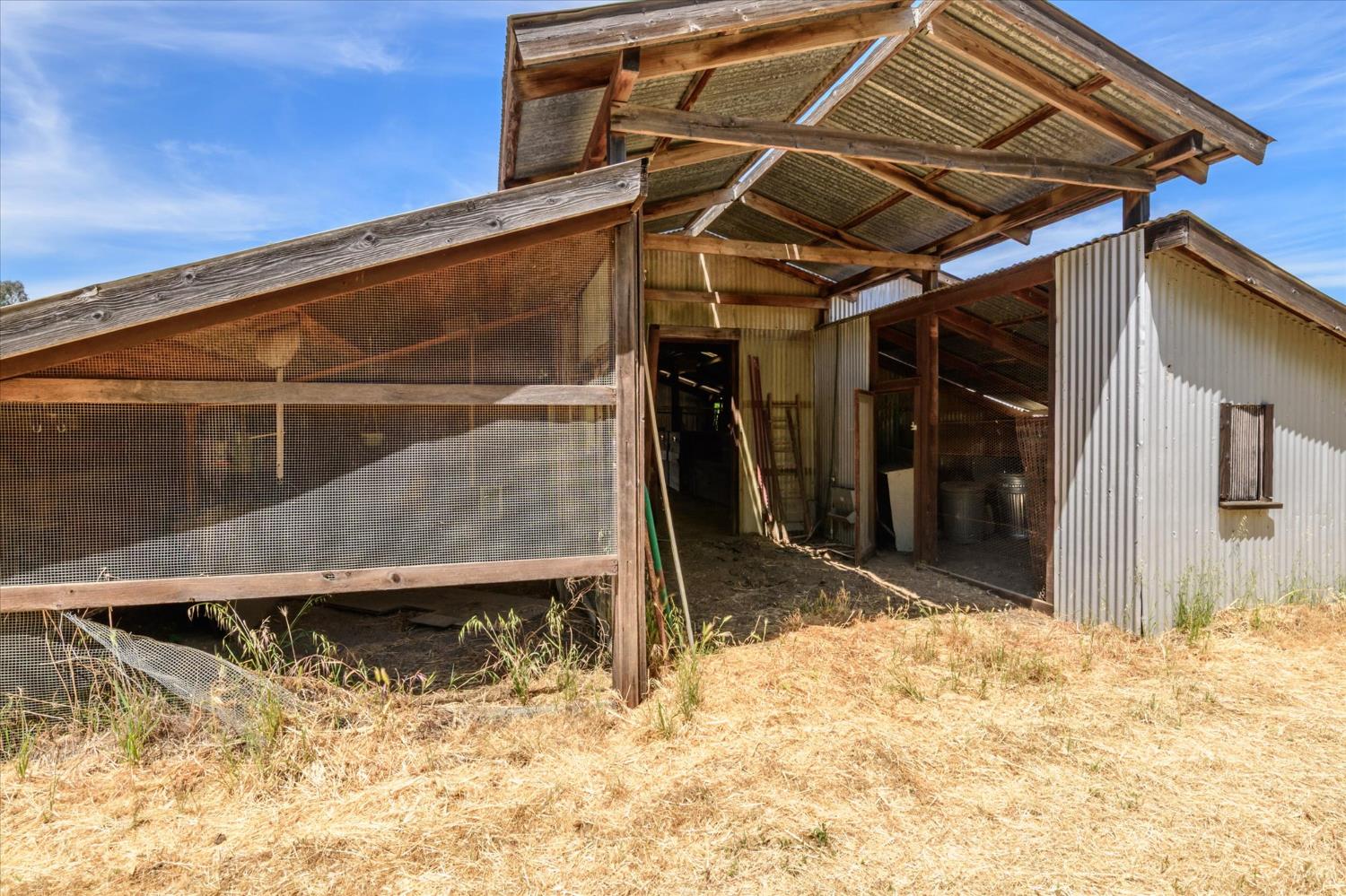 Detail Gallery Image 36 of 56 For 25233 County Road 96, Davis,  CA 95616 - 4 Beds | 2 Baths