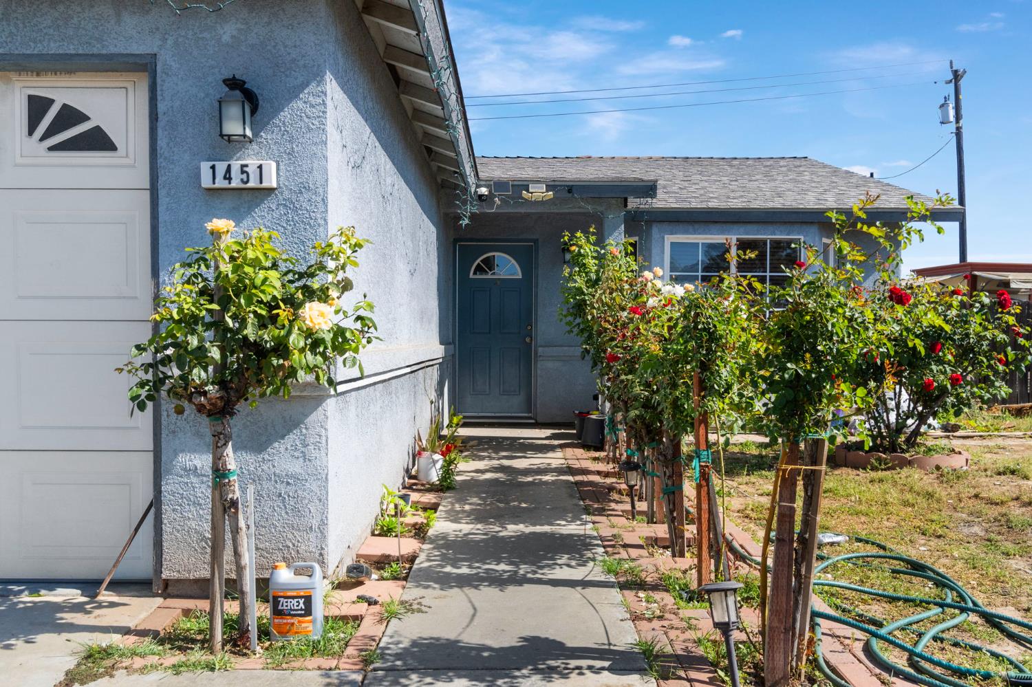 Detail Gallery Image 3 of 21 For 1451 Segovia Ct, Madera,  CA 93638 - 4 Beds | 2 Baths
