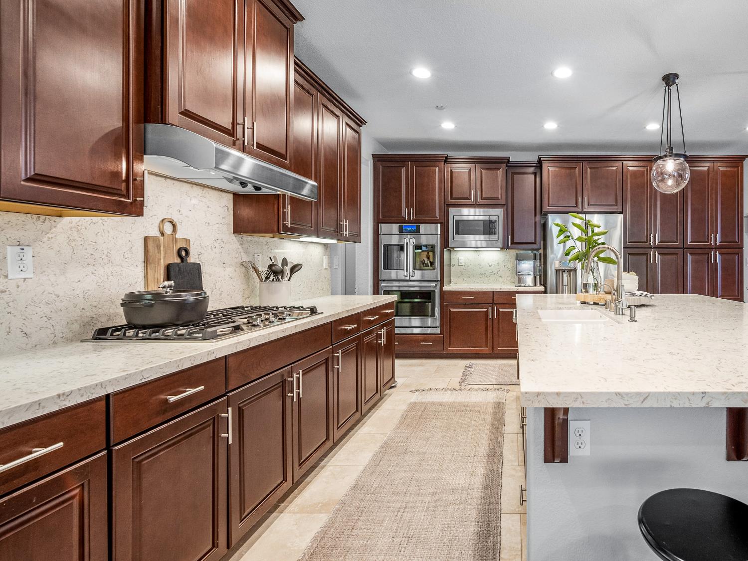 Detail Gallery Image 17 of 71 For 4015 David Loop, El Dorado Hills,  CA 95762 - 4 Beds | 3 Baths