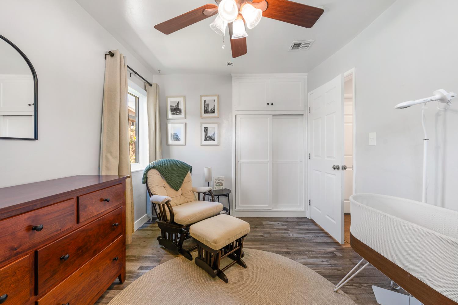 Detail Gallery Image 21 of 38 For 1136 Hampton Rd, Sacramento,  CA 95864 - 3 Beds | 1 Baths
