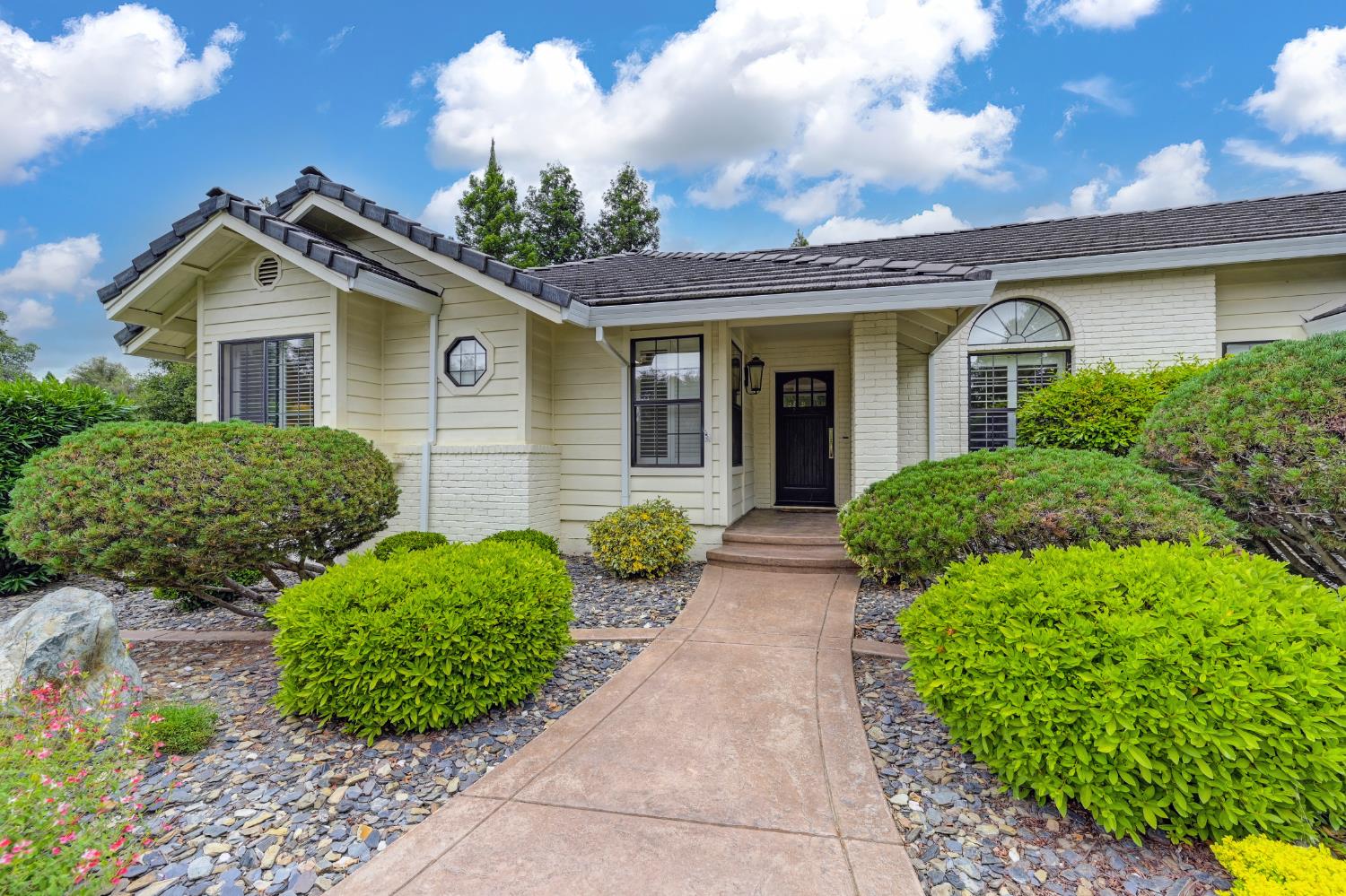 Detail Gallery Image 6 of 68 For 6441 via Del Cerrito, Sloughhouse,  CA 95683 - 3 Beds | 2/1 Baths