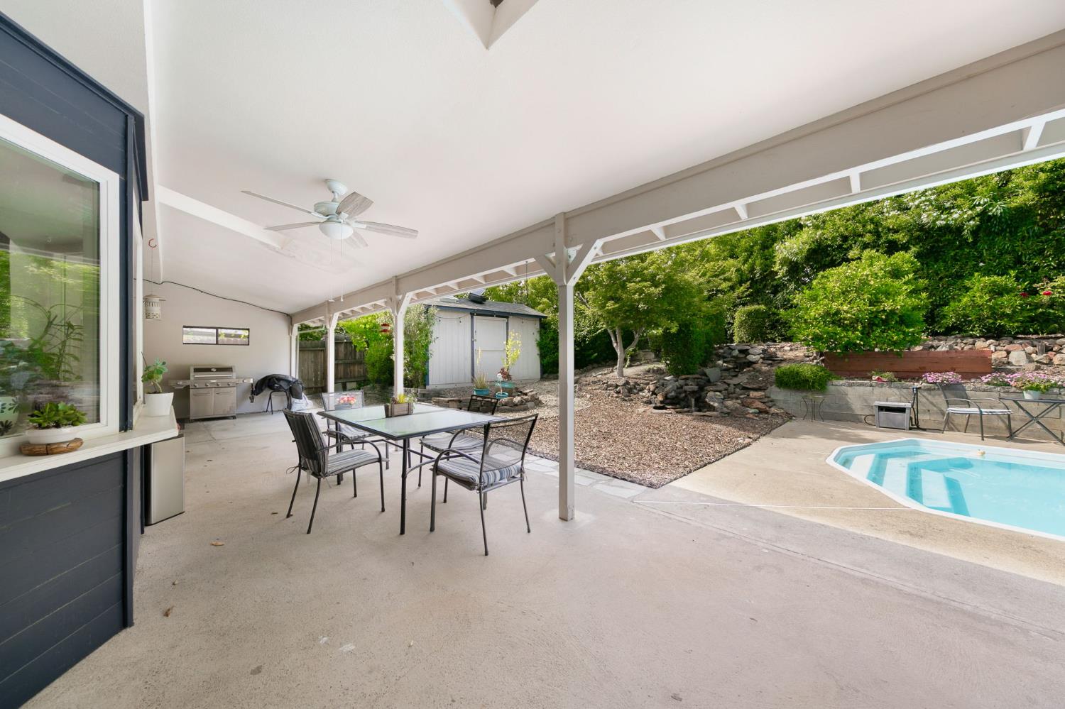Detail Gallery Image 35 of 46 For 8717 Sunset Ave, Fair Oaks,  CA 95628 - 3 Beds | 2 Baths