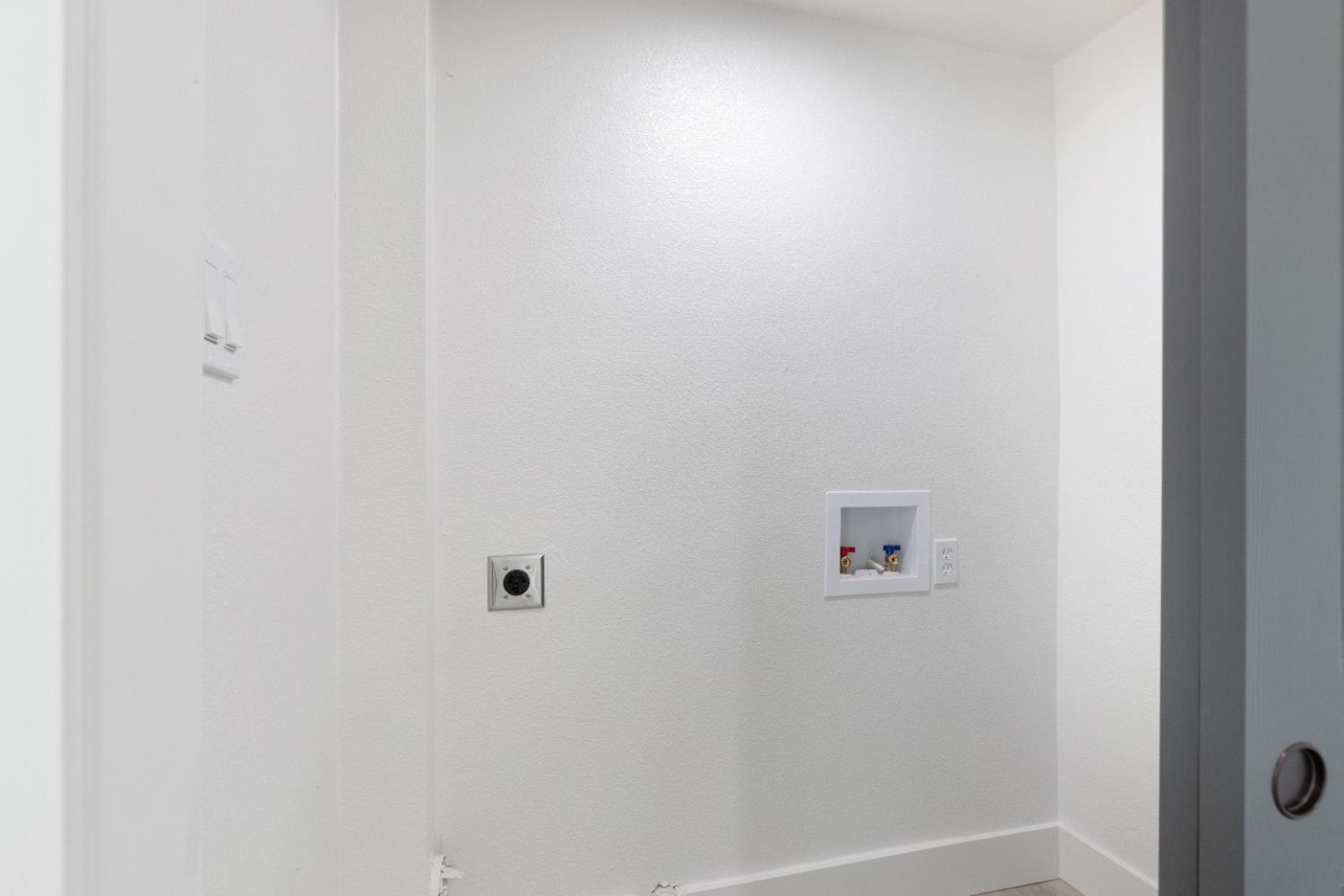 Detail Gallery Image 30 of 40 For 2124 Scenic Dr, Modesto,  CA 95355 - 4 Beds | 3/1 Baths