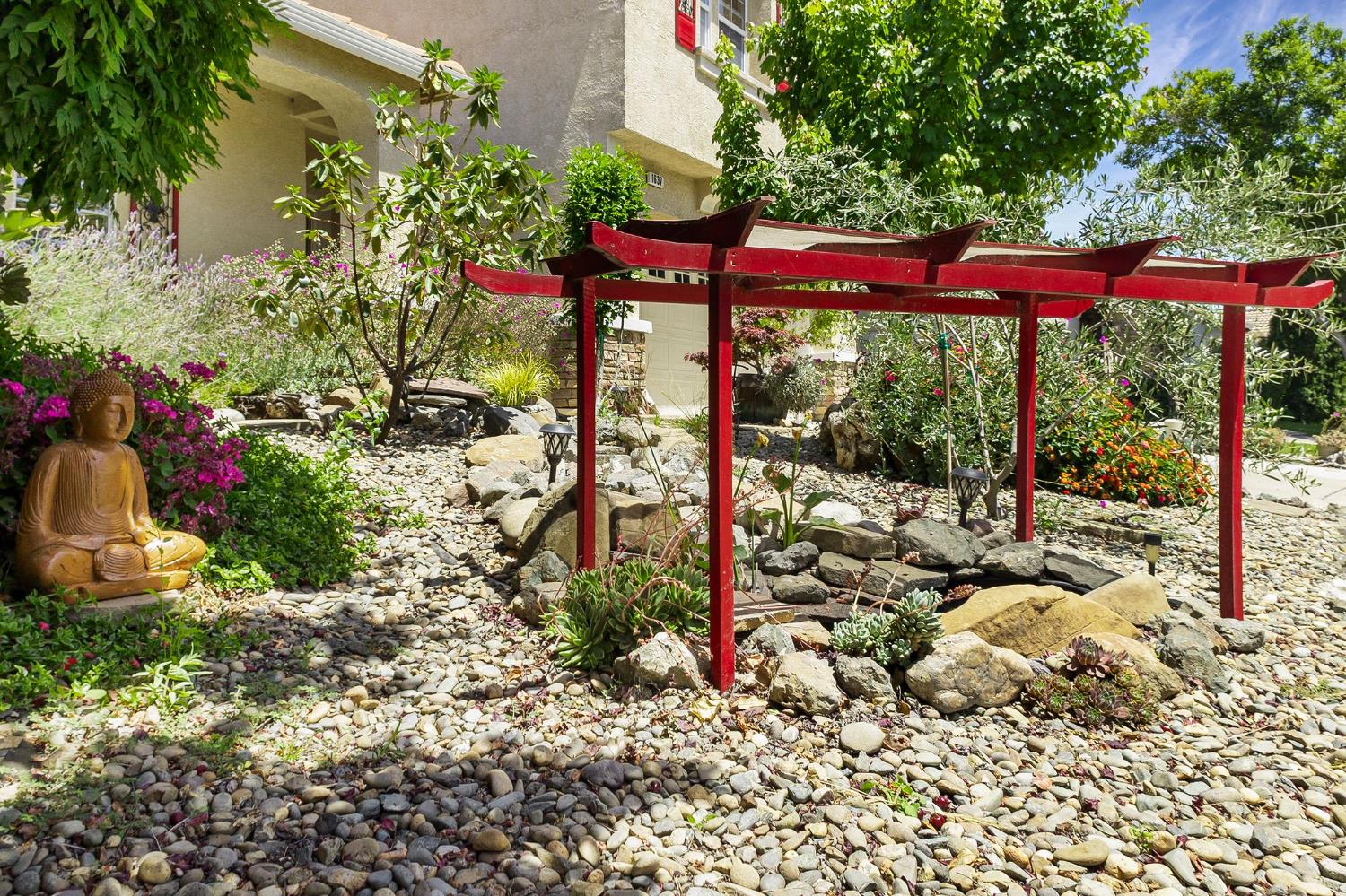 Detail Gallery Image 42 of 51 For 1637 Dreamy Way, Sacramento,  CA 95835 - 3 Beds | 3 Baths