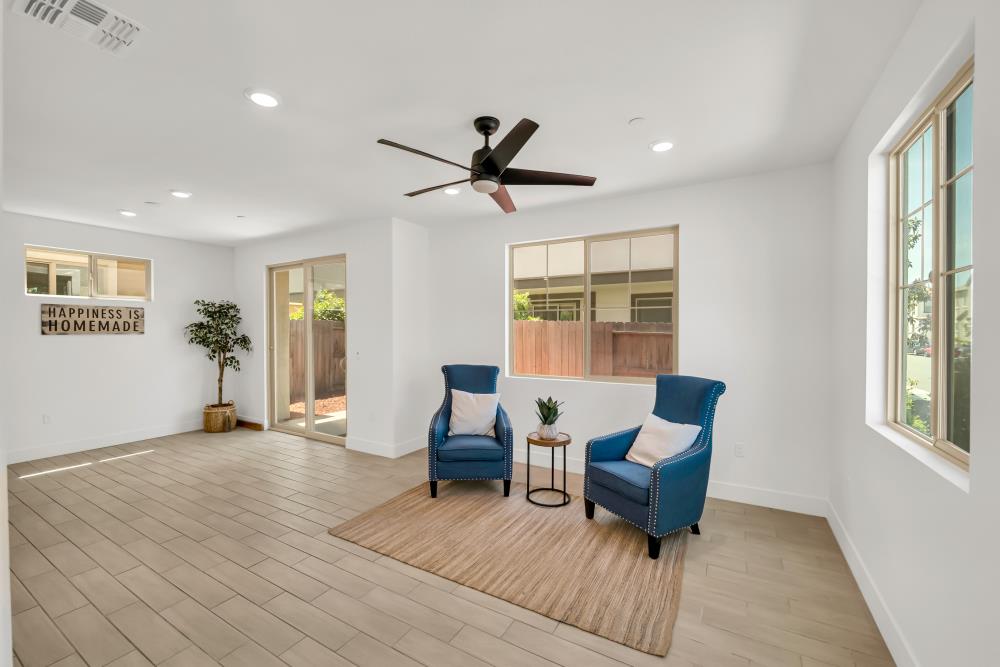 Detail Gallery Image 6 of 47 For 8836 Solo Way, Elk Grove,  CA 95757 - 3 Beds | 2/1 Baths