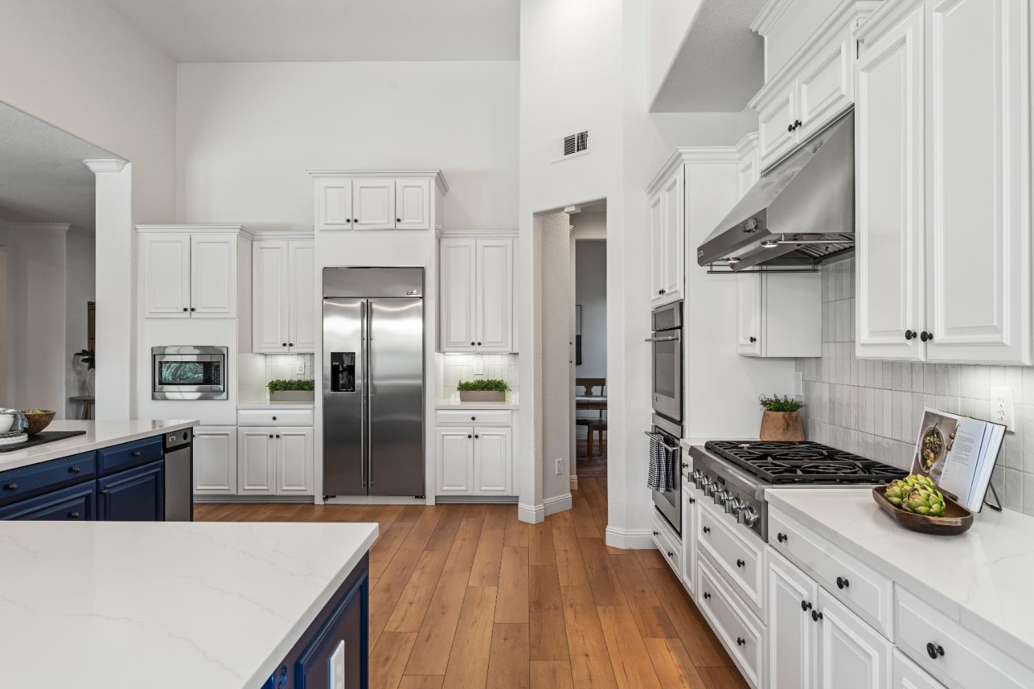 Orsay Way, El Dorado Hills, California image 10