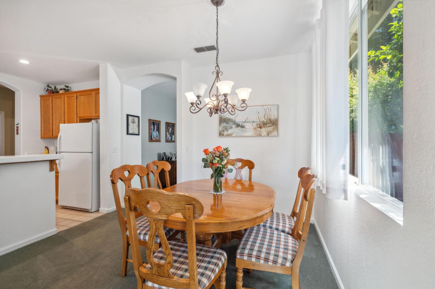 Detail Gallery Image 7 of 26 For 60 Groth Cir, Sacramento,  CA 95834 - 3 Beds | 2 Baths