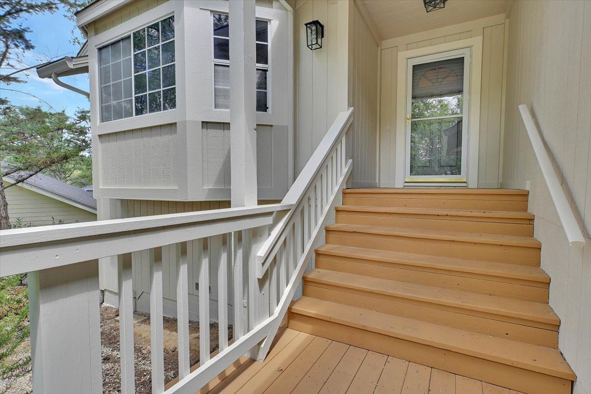 Detail Gallery Image 12 of 75 For 13901 Lake Wildwood Dr, Penn Valley,  CA 95946 - 3 Beds | 2 Baths