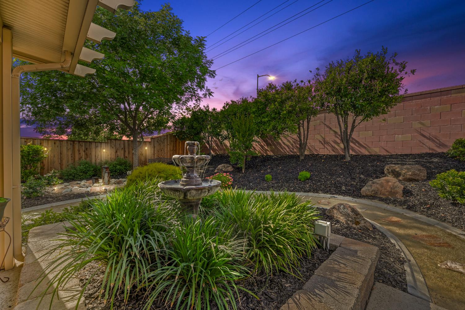 Detail Gallery Image 92 of 96 For 12379 El Portal Way, Rancho Cordova,  CA 95742 - 3 Beds | 2/1 Baths