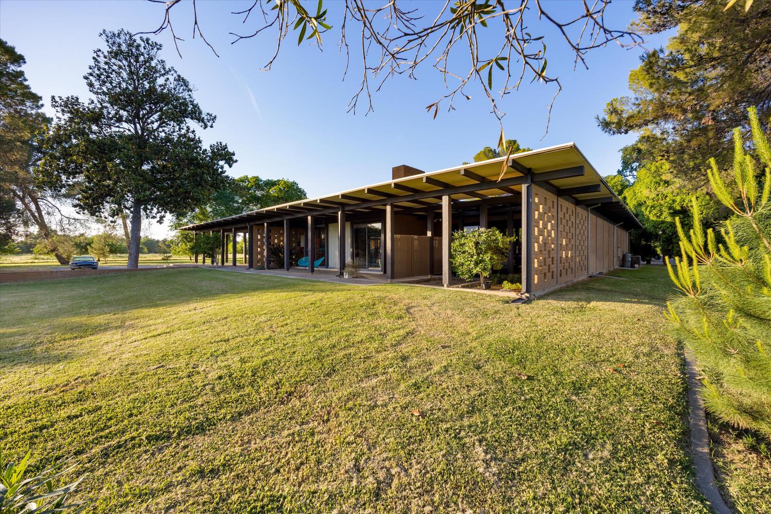 Detail Gallery Image 9 of 99 For 400 Roberts Rd, Colusa,  CA 95932 - 4 Beds | 3/1 Baths