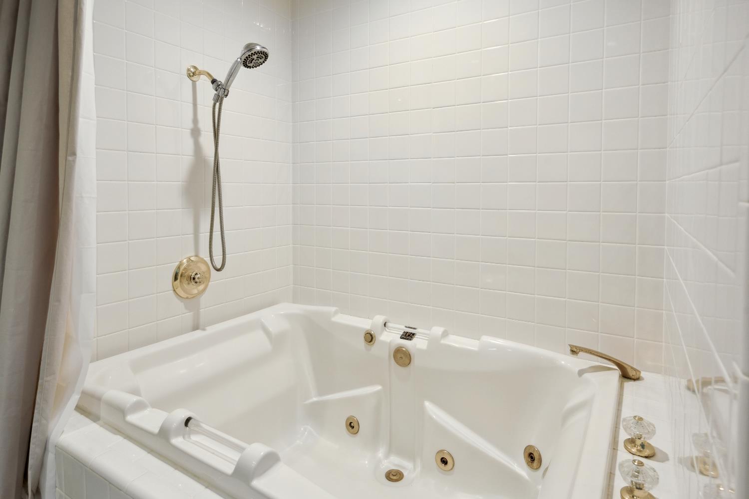 Detail Gallery Image 16 of 29 For 3028 Swallows Nest Dr, Sacramento,  CA 95833 - 2 Beds | 1/1 Baths