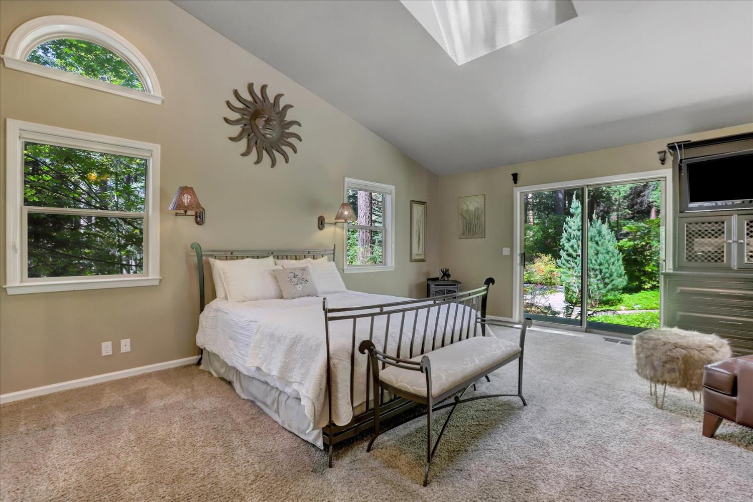 Detail Gallery Image 16 of 88 For 12756 Lonesome Dove Trl, Nevada City,  CA 95959 - 3 Beds | 2 Baths