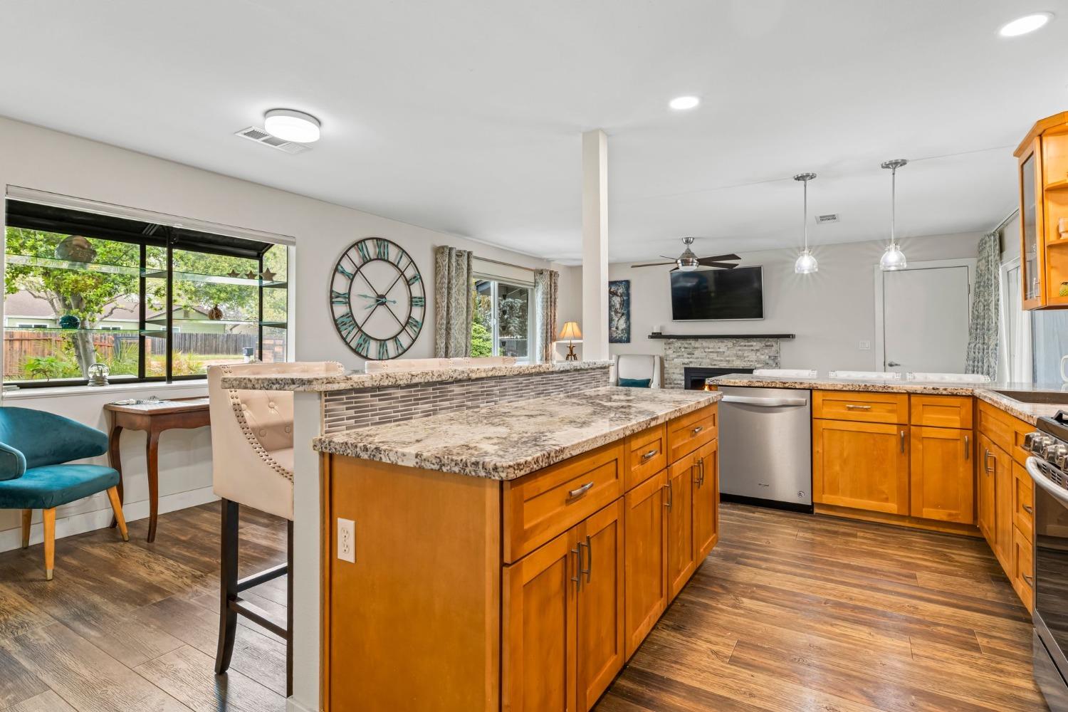 Detail Gallery Image 15 of 45 For 6516 Main Ave, Orangevale,  CA 95662 - 4 Beds | 2 Baths