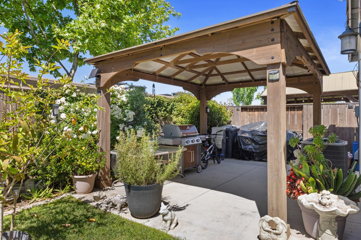 Detail Gallery Image 32 of 35 For 213 Isabella Dr, Lodi,  CA 95240 - 3 Beds | 2 Baths