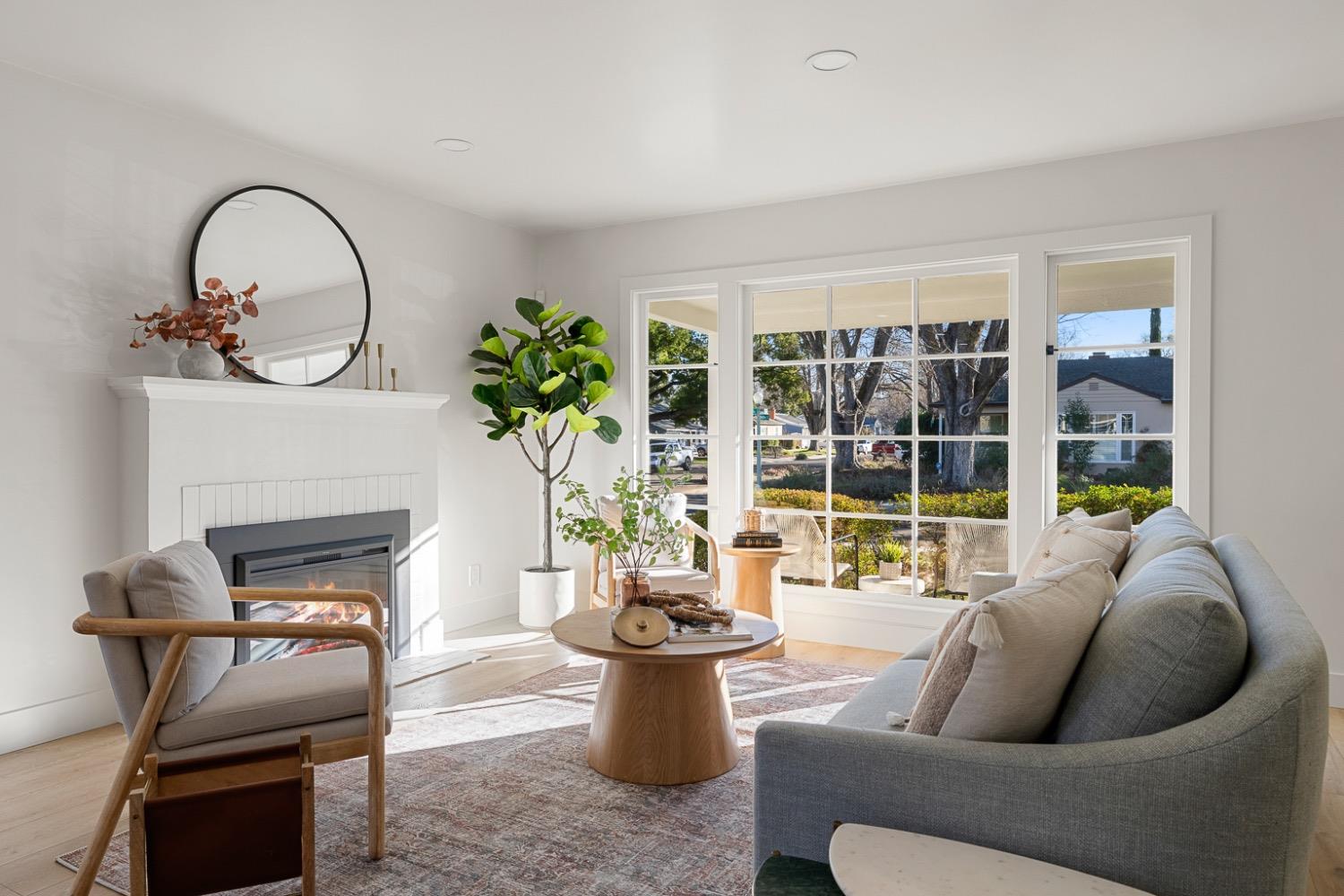 Detail Gallery Image 6 of 49 For 2750 San Luis Ct, Sacramento,  CA 95818 - 3 Beds | 2 Baths