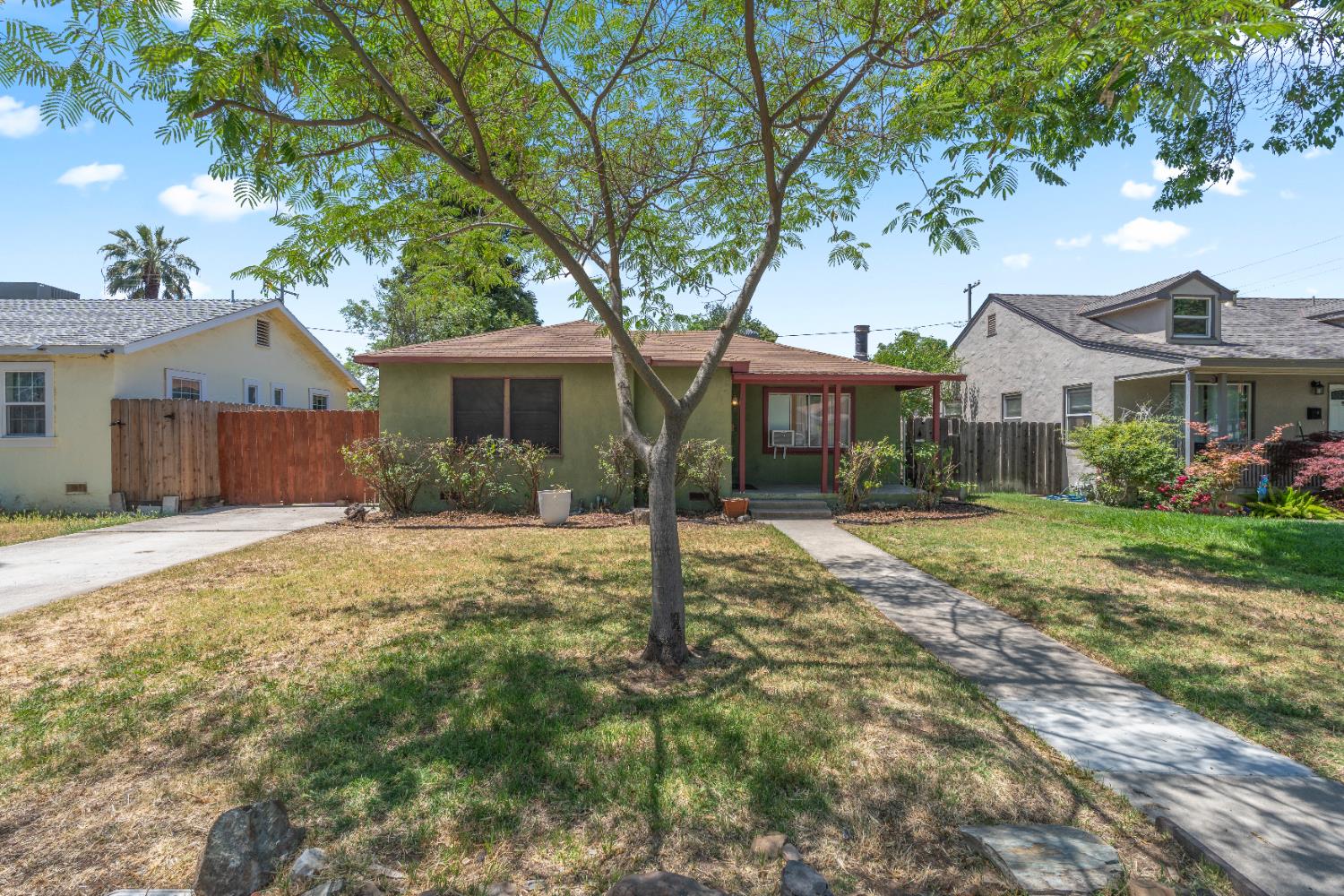 Detail Gallery Image 1 of 18 For 541 Hunter Ave, Modesto,  CA 95350 - 2 Beds | 1 Baths