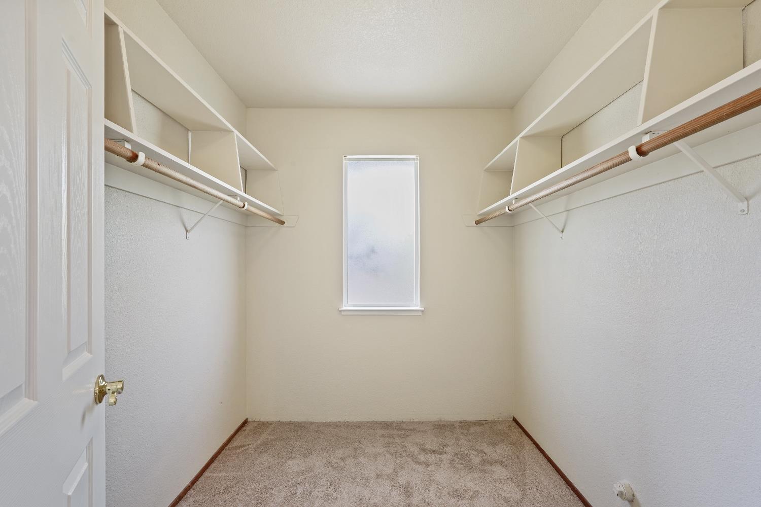 Detail Gallery Image 36 of 61 For 6001 Laguna Villa Way, Elk Grove,  CA 95758 - 3 Beds | 2 Baths